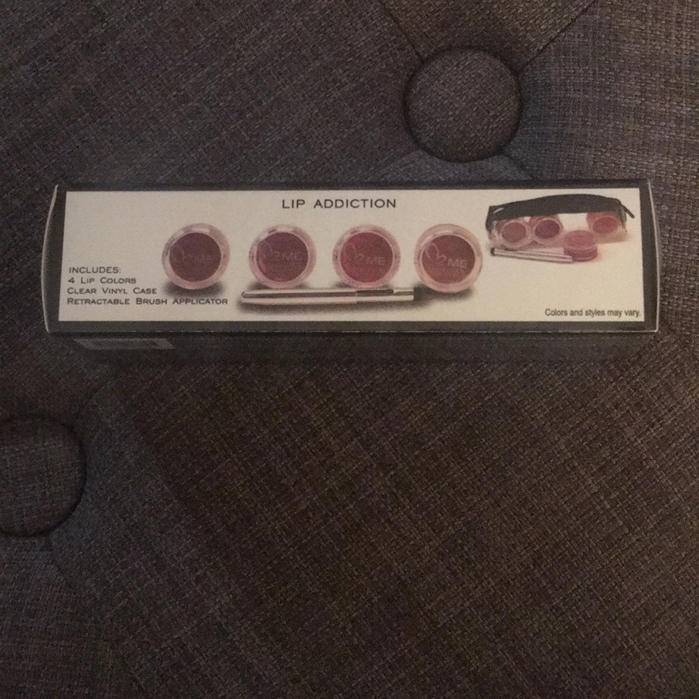 Brand new Makeover Essentials Lip Addiction Kit!